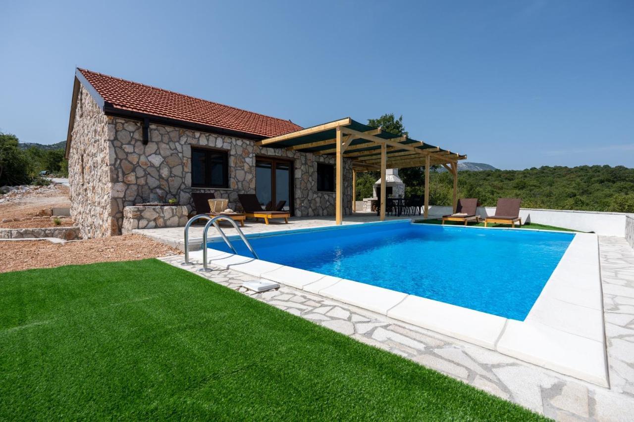 נאום Villa Ivanka מראה חיצוני תמונה