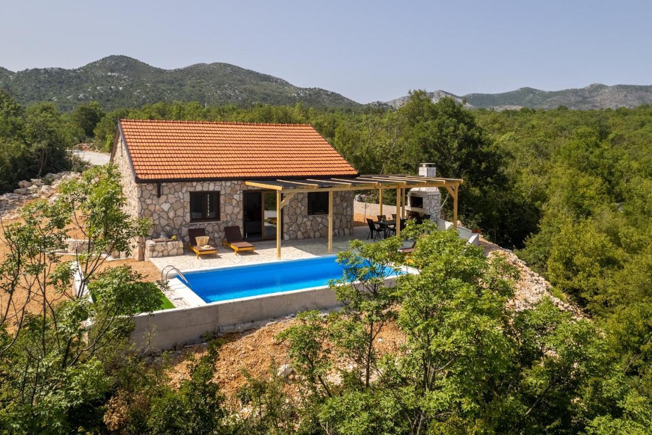 נאום Villa Ivanka מראה חיצוני תמונה